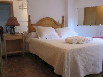 Apartamentos Madrid Hortaleza Eksteriør bilde