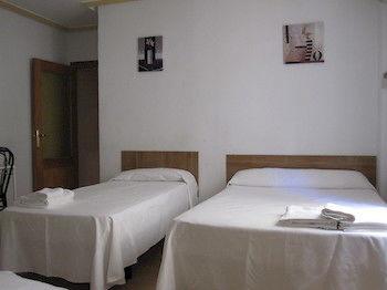 Apartamentos Madrid Hortaleza Eksteriør bilde